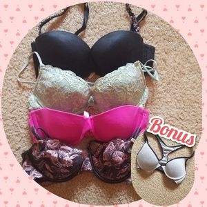 Lot bundle of Victoria's Secret Bras